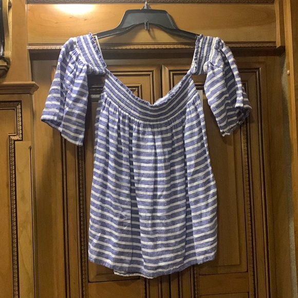 NWOT Rails Isabelle Off Shoulder Top in Parisian Blue Size Large - Picture 5 of 11